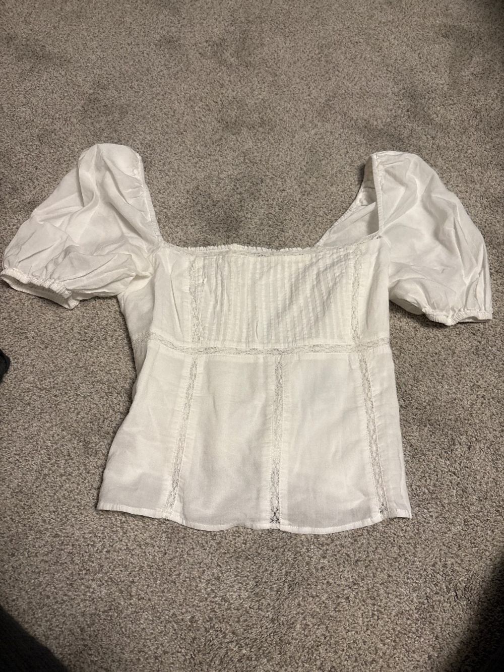 Reformation white top cropped. Smocked back with zipper closure